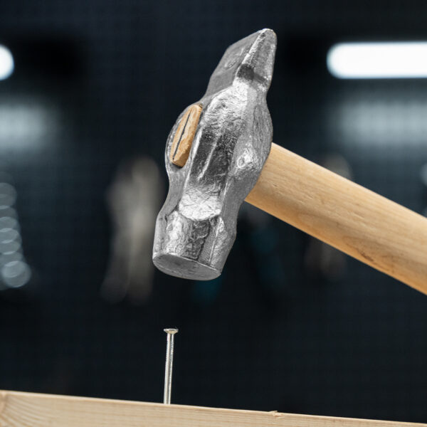 Молоток слесарный, 500 г, круглый боек, деревянная рукоятка — изображение 7