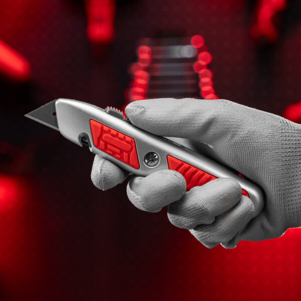 Нож, 19 мм, выдвижное трапециевидное лезвие, отделение для лезвий, метал. корпус Matrix — изображение 8